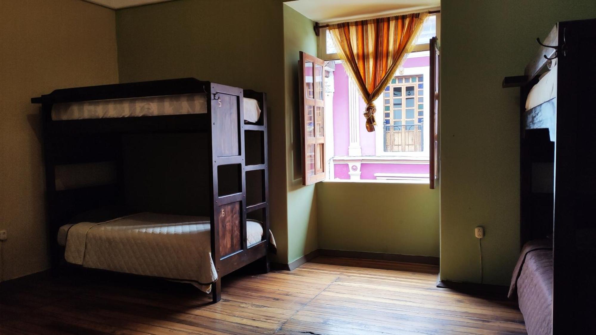 Hostal Yakumama Cuenca Phòng bức ảnh